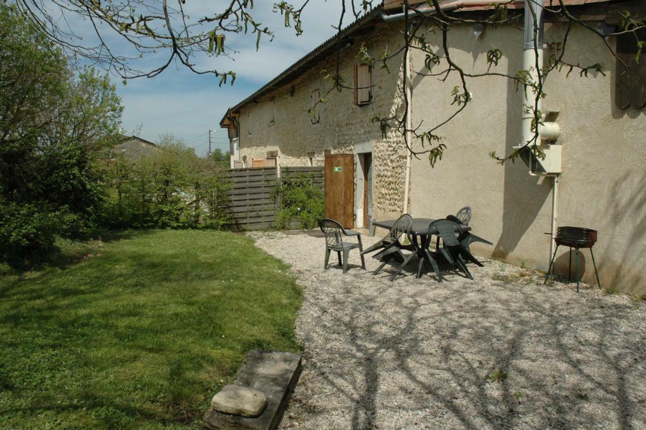 Le Bellaton Villa Ambronay Exteriör bild